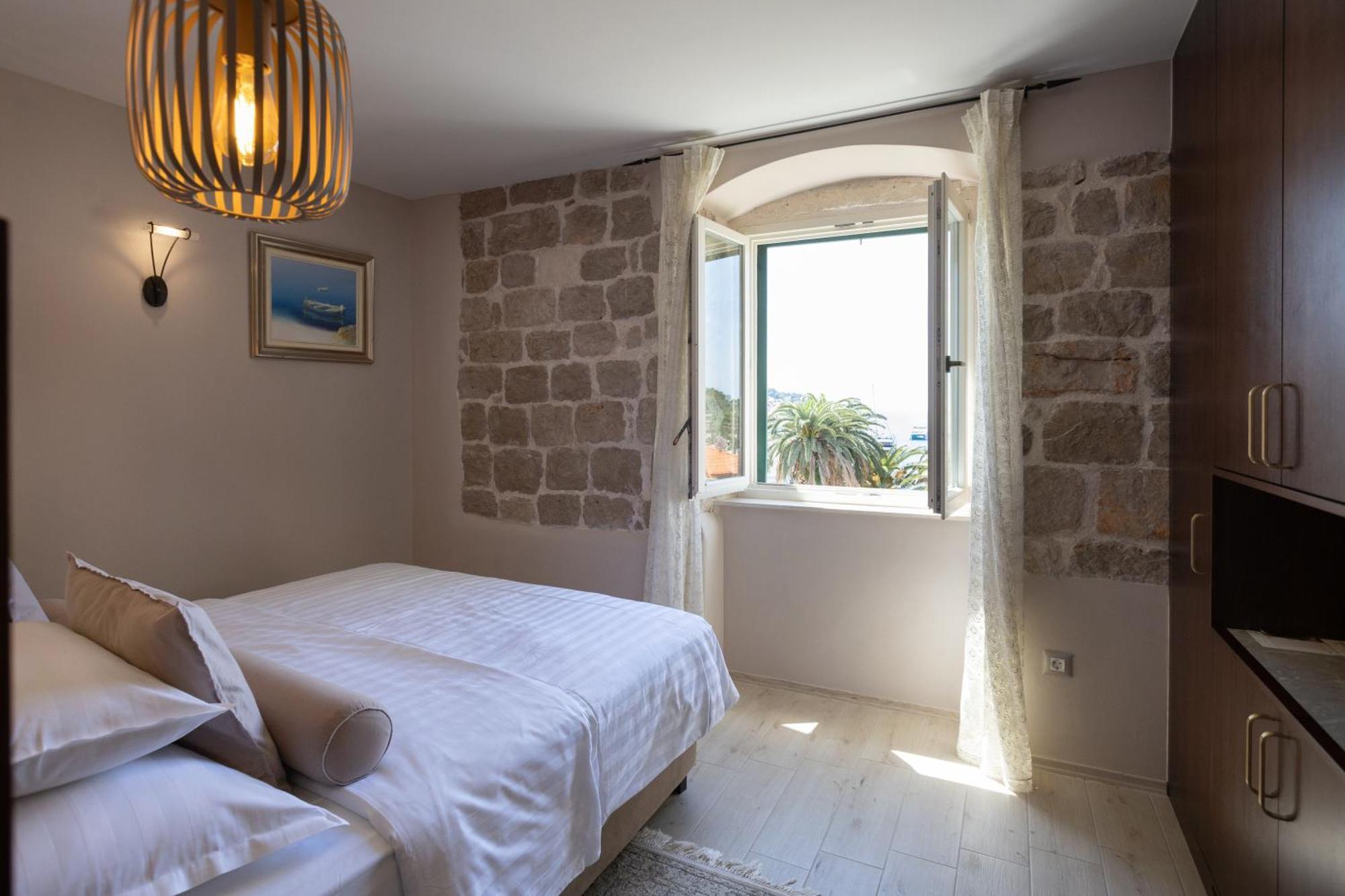 Heritage Park Hvar 4*